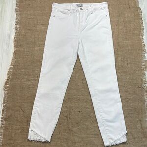 Abercrombie & Fitch Simone High Rise Ankle Raw 
Hem White Jeans Sz 8R